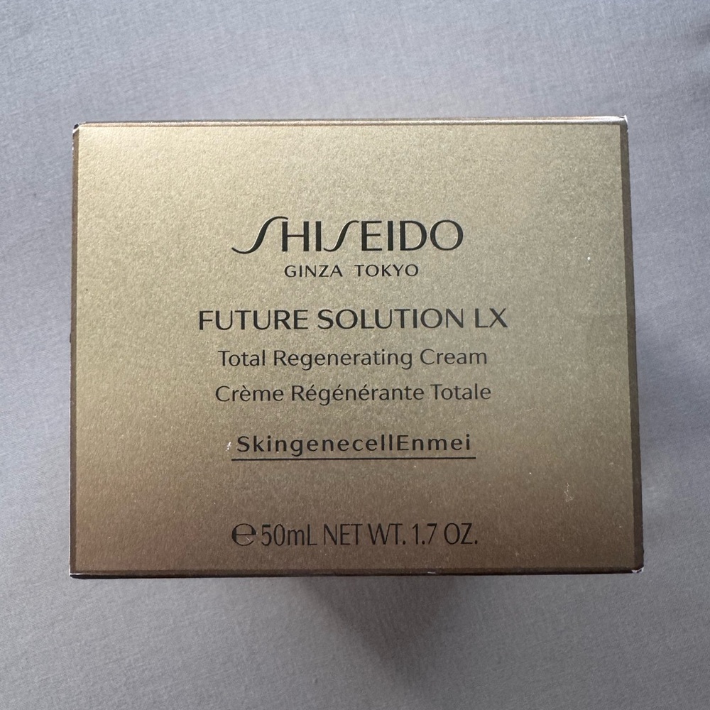 Shiseido Moisturizer Total Regenerating Cream